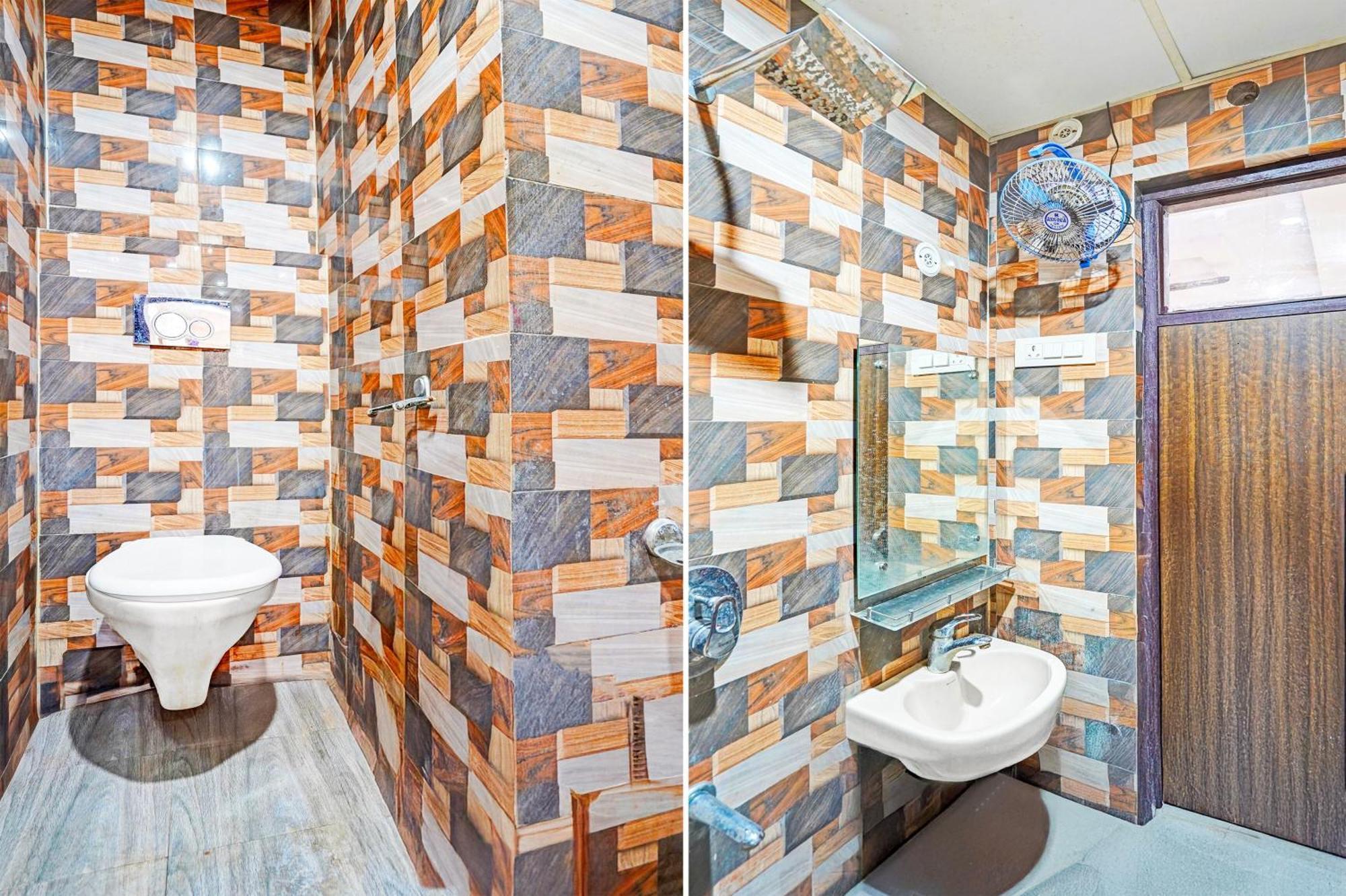 Super Hotel O Charbagh Formerly Khalsa Inn Λάκναου Εξωτερικό φωτογραφία