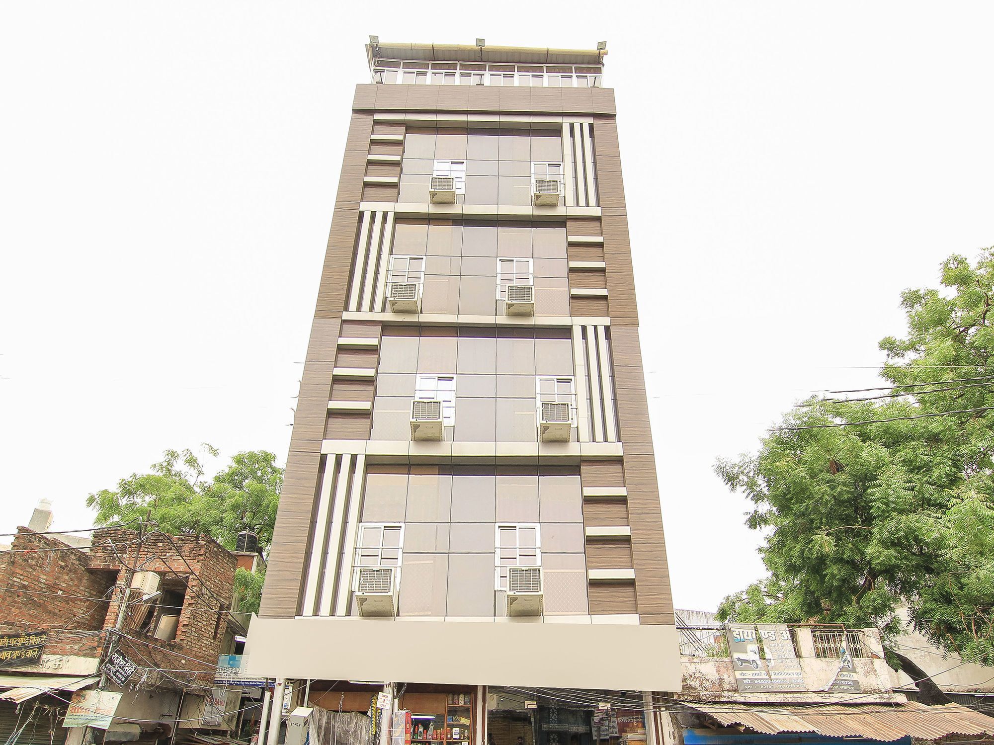 Super Hotel O Charbagh Formerly Khalsa Inn Λάκναου Εξωτερικό φωτογραφία